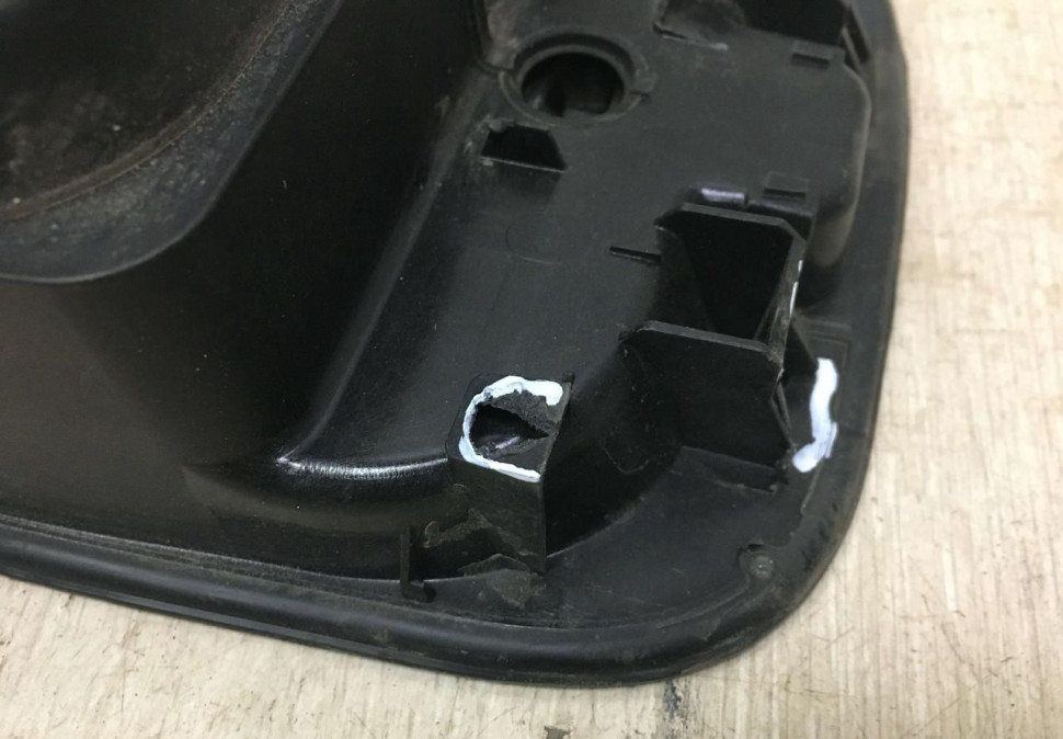 Лючок бензобака Skoda Rapid OEM 5JA809999A Лючок бензобака Skoda Rapid OEM 5JA809999A