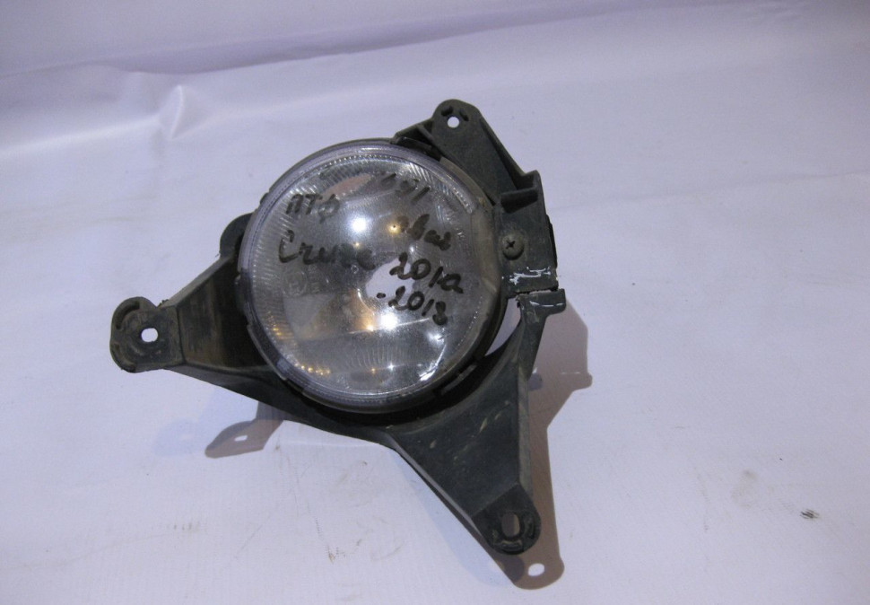 Птф правая Chevrolet Cruze рестайл (трещина крепления) (скл-3)