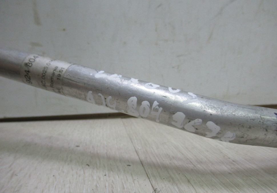 Трубка кондиционера Lada Largus oem 924804967 (скл-3)