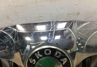 Решетка радиатора бу Skoda Octavia A5 OEM 1Z0853651C