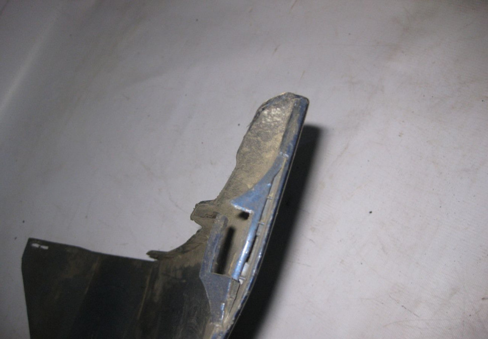 Клык заднего бампера правый Chery Tiggo oem t112804312pf (скл-3)