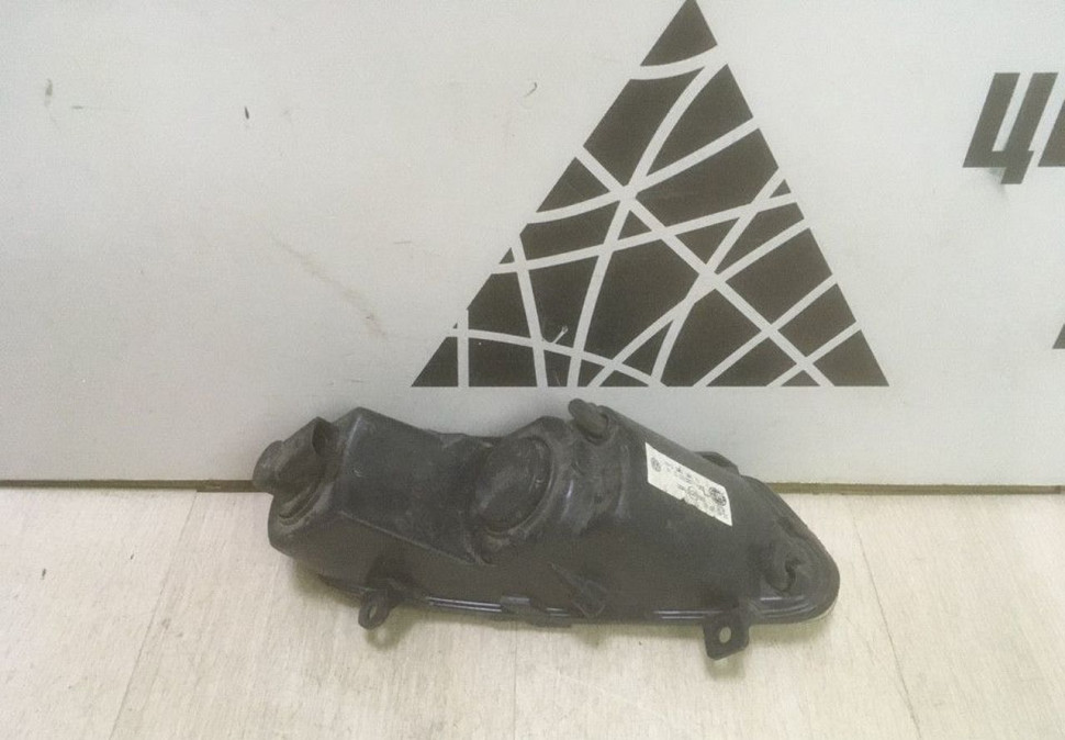 Противотуманная фара левая Volkswagen Polo 5 рест oem 6R0941061D Противотуманная фара левая Volkswagen Polo 5 рест oem 6R0941061D