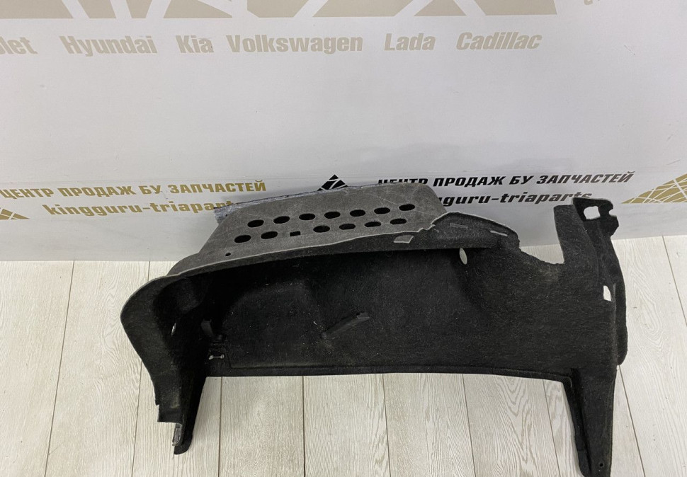 Обивка багажника левая Skoda Rapid OEM 5JA867427D