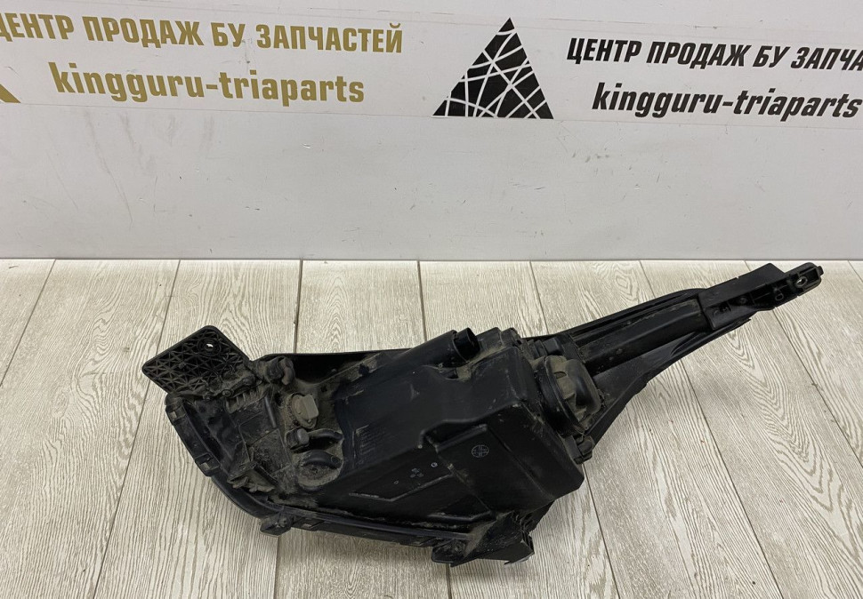 Фара правая галоген Hyundai Creta 2016> oem 92102M0000