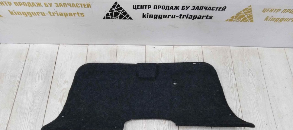 Обивка крышки багажника Skoda Rapid 2013 OEM 5JA867975A