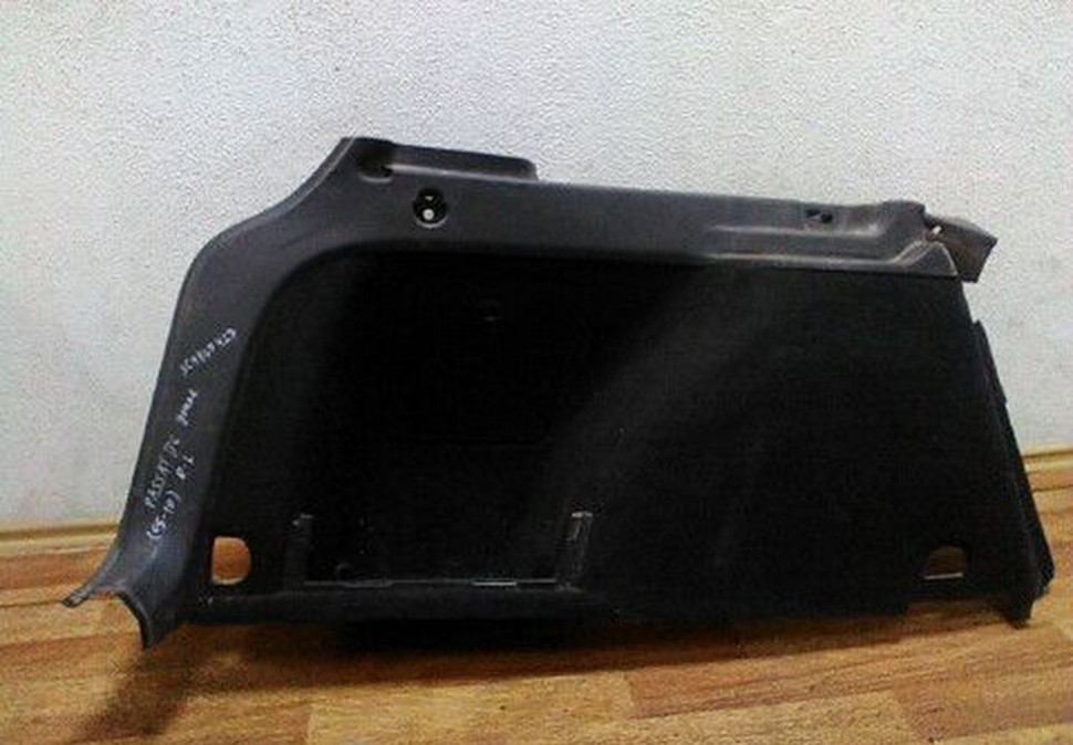 Обшивка багажника левая Volkswagen Passat B6 универсал (05-10) oem 3c9867427