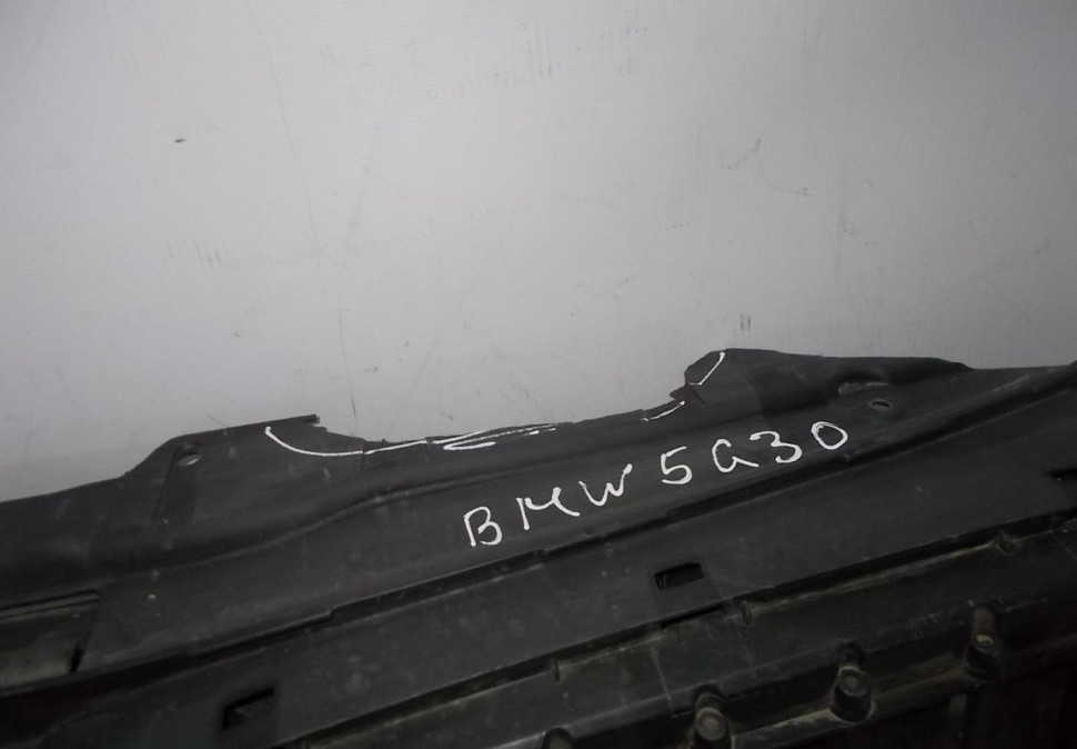 Воздушная заслонка бу BMW 5 G30 OEM 51747474368