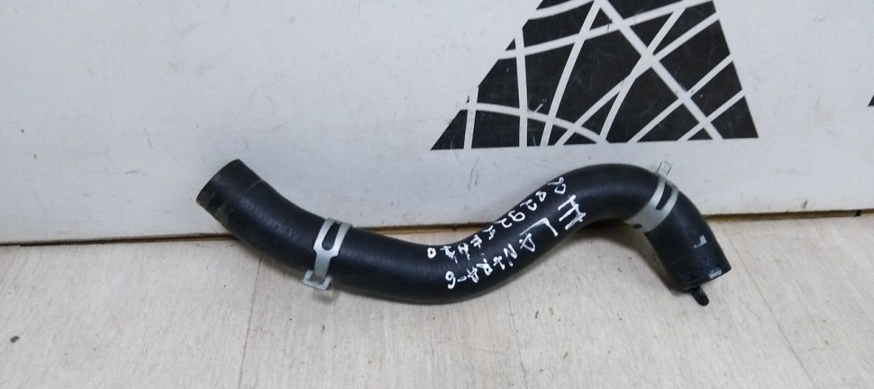 Трубка системы охлаждения Hyundai Santa Fe 4 oem 282562F910 Трубка системы охлаждения Hyundai Santa Fe 4 oem 282562F910