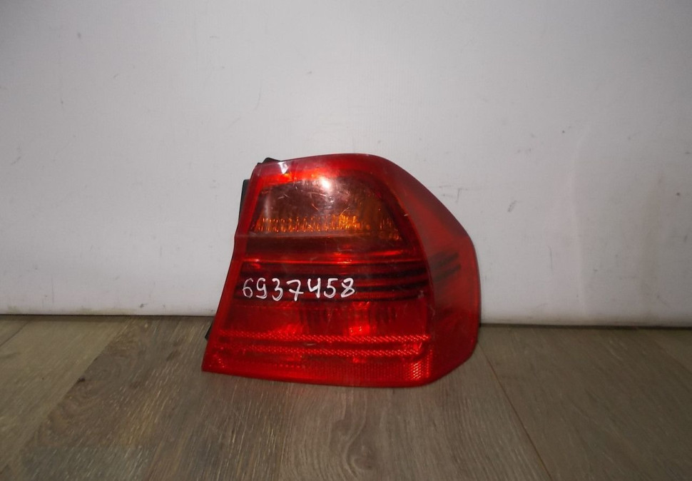 Фонарь правый бу BMW 3 E90 до рестайлинг OEM 6937458 Фонарь правый бу BMW 3 E90 до рестайлинг OEM 6937458