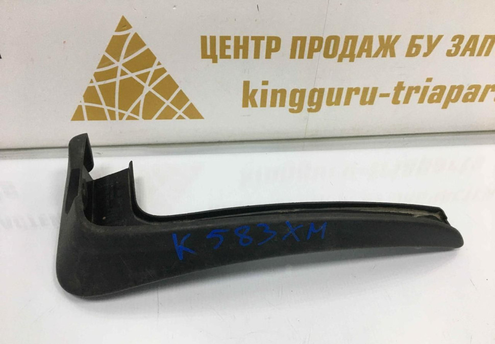 Брызговик задний правый Hyundai Santa Fe 3 рестайлинг 2015 OEM 868422W500