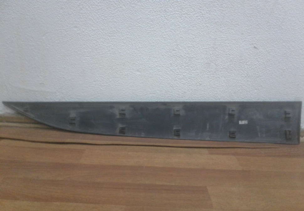 Молдинг (накладка) двери передний левый Hyundai ix35 (10-15) oem 877212s000 (скл-3)