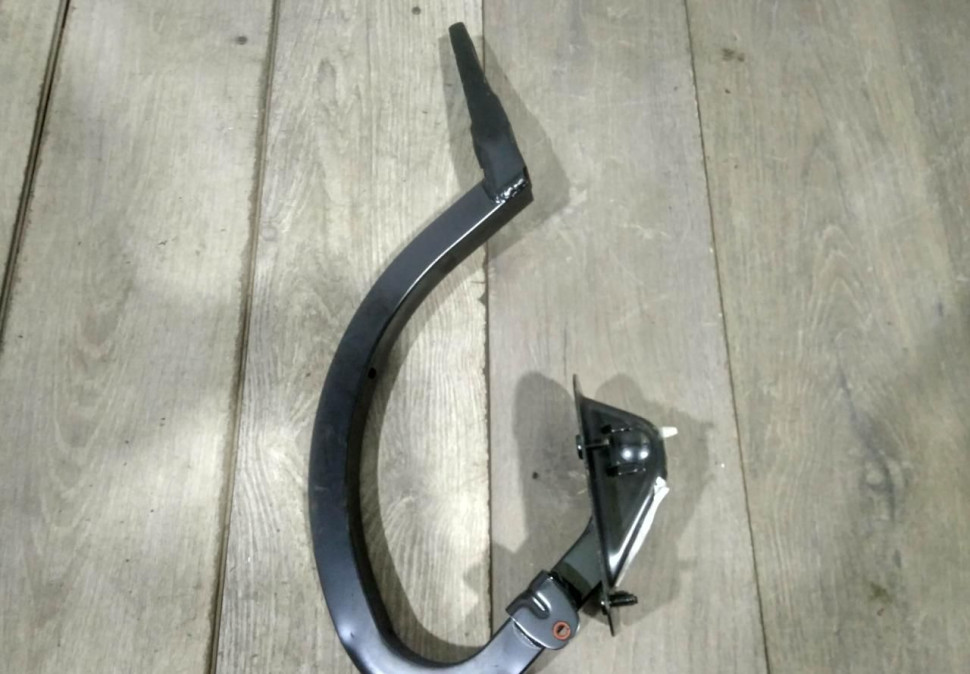 Петля крышки багажника правая бу BMW 3 F30 OEM 7420782