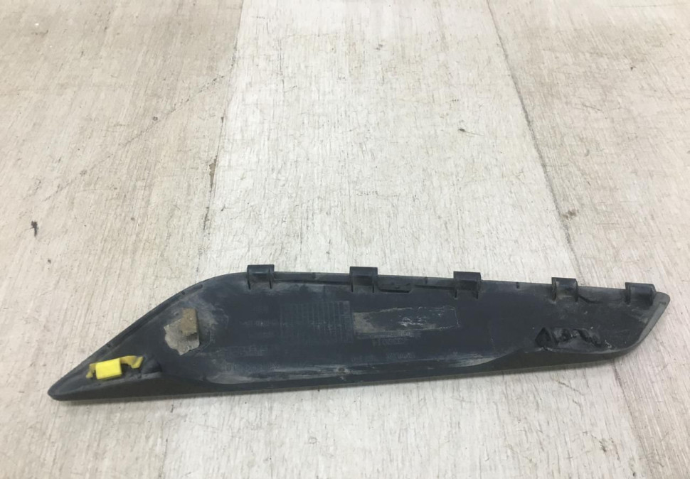 Накладка крыла передняя правая BMW 5 G30 OEM 51747339014 Накладка крыла передняя правая BMW 5 G30 OEM 51747339014