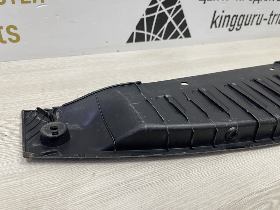 Накладка передней панели Kia Sorento 2 (12>) oem 863662p500 Накладка передней панели Kia Sorento 2 (12>) oem 863662p500