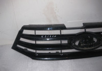 Решетка радиатора Lada Vesta (трещины) oem 8450008666 (скл-3)