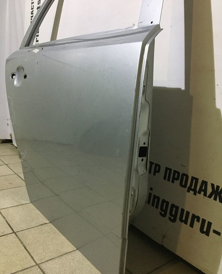 Дверь задняя правая Opel Astra H универсал OEM 13168046 (скл-3) Дверь задняя правая Opel Astra H универсал OEM 13168046 (скл-3)