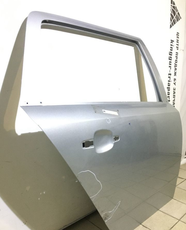 Дверь задняя правая Opel Astra H универсал OEM 13168046 (скл-3) Дверь задняя правая Opel Astra H универсал OEM 13168046 (скл-3)