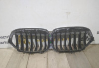Решетка радиатора бу BMW X1 F48 OEM 51138493450