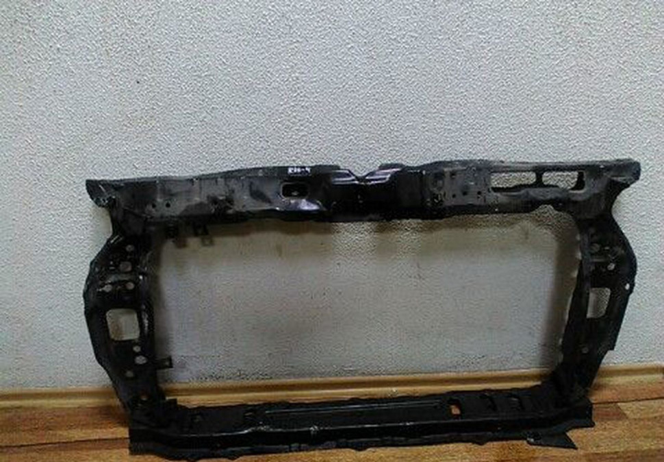 Панель передней KIA Rio 4 вмятина (скл-3)