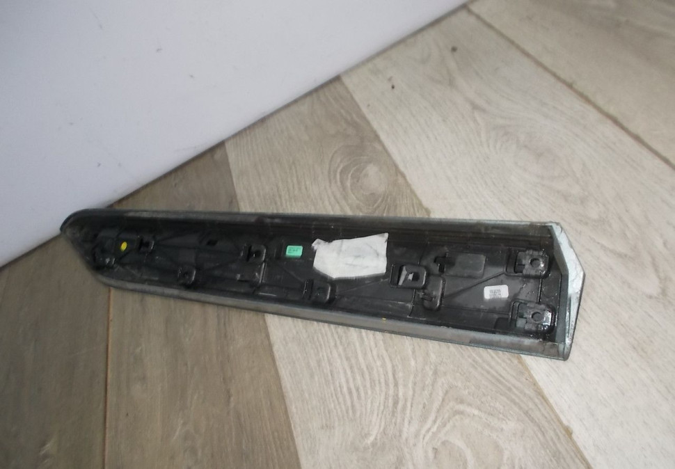 Молдинг двери задний правый бу Skoda Superb 3 OEM 3V0854950
