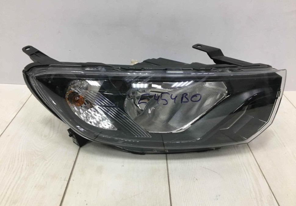 Фара правая Lada Granta рест галоген (18>) oem 219003711010 (скл-3)