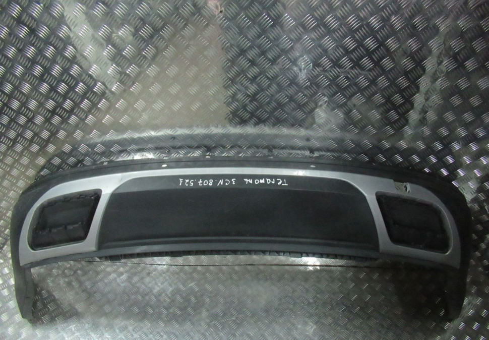 Спойлер заднего бампера Volkswagen Teramont oem 3cn807521