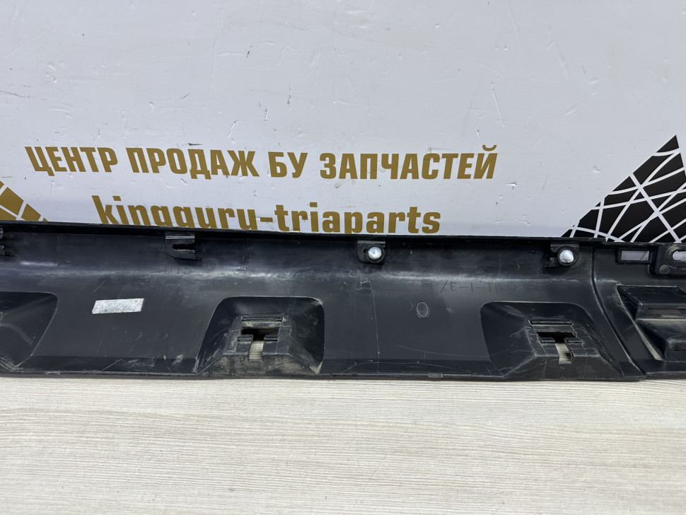 Порог правый бу Renault Sandero Stepway 2 OEM 764266165R Порог правый бу Renault Sandero Stepway 2 OEM 764266165R