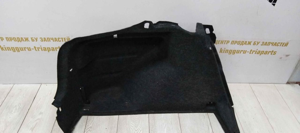 Обивка багажника левая Skoda Rapid OEM 5JA867427C