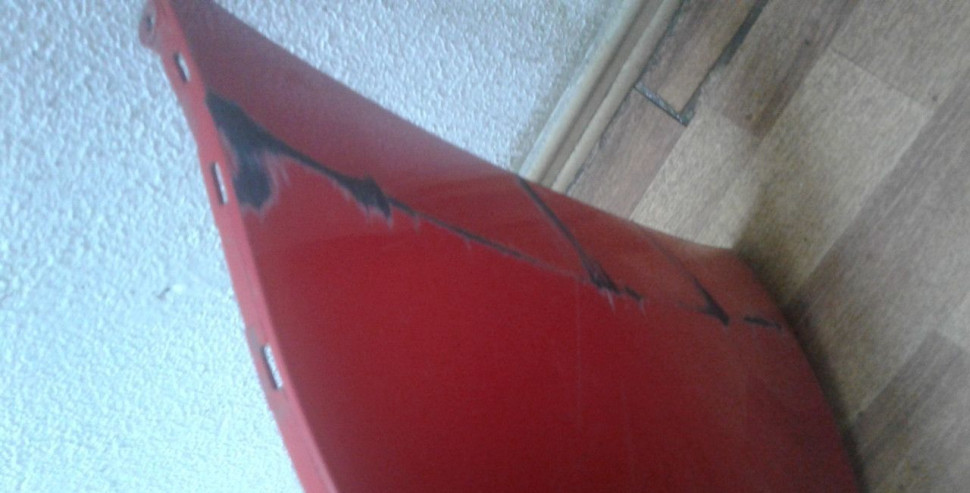 Бампер передний Volkswagen Polo х/б oem 6R0807221 (трещины) Бампер передний Volkswagen Polo х/б oem 6R0807221 (трещины)