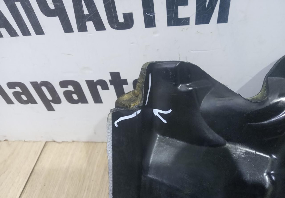 Боковина заднего сиденья правая бу BMW 5 G30 OEM 52207456294 Боковина заднего сиденья правая бу BMW 5 G30 OEM 52207456294