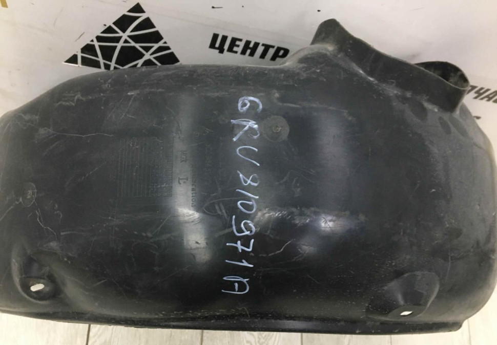 Подкрылок задний левый Volkswagen Polo 5 2009 OEM 6RU810971A