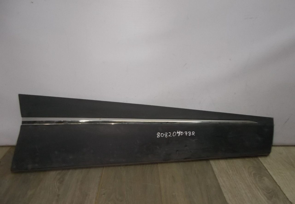 Молдинг двери передний правый бу Renault Kaptur OEM 808204078R