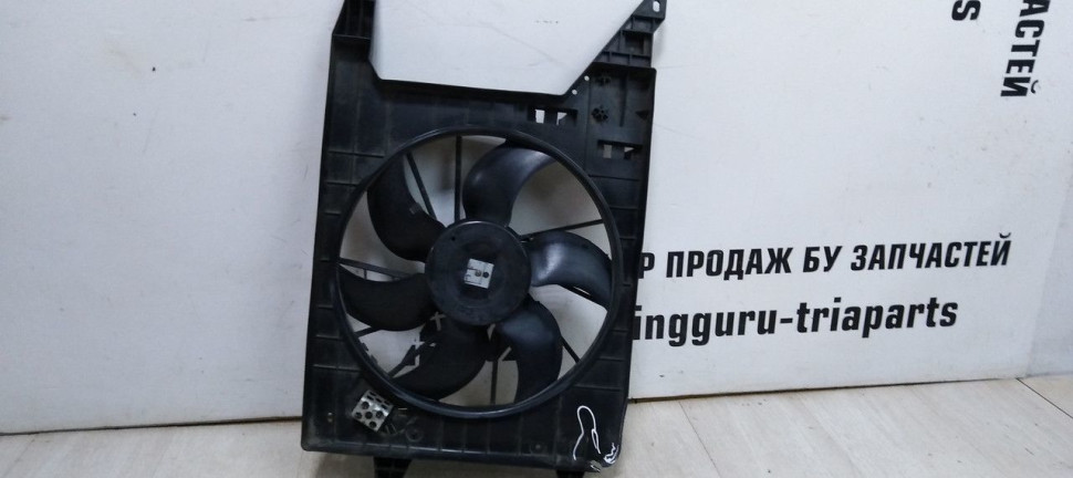 Вентилятор (диффузор) в сборе Lada Largus (12-19) oem 214815057R (скл-3)