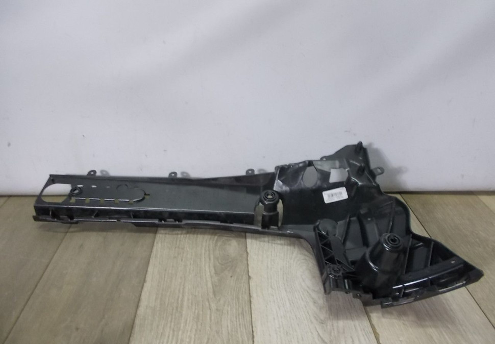 Кронштейн заднего бампера правый бу BMW X4 G02 OEM 51127416026 Кронштейн заднего бампера правый бу BMW X4 G02 OEM 51127416026
