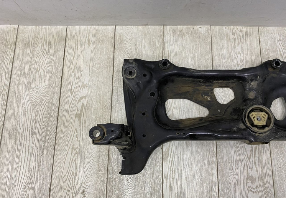 Подрамник балка передней подвески Skoda Octavia A7 OEM 5Q0199315D Подрамник балка передней подвески Skoda Octavia A7 OEM 5Q0199315D