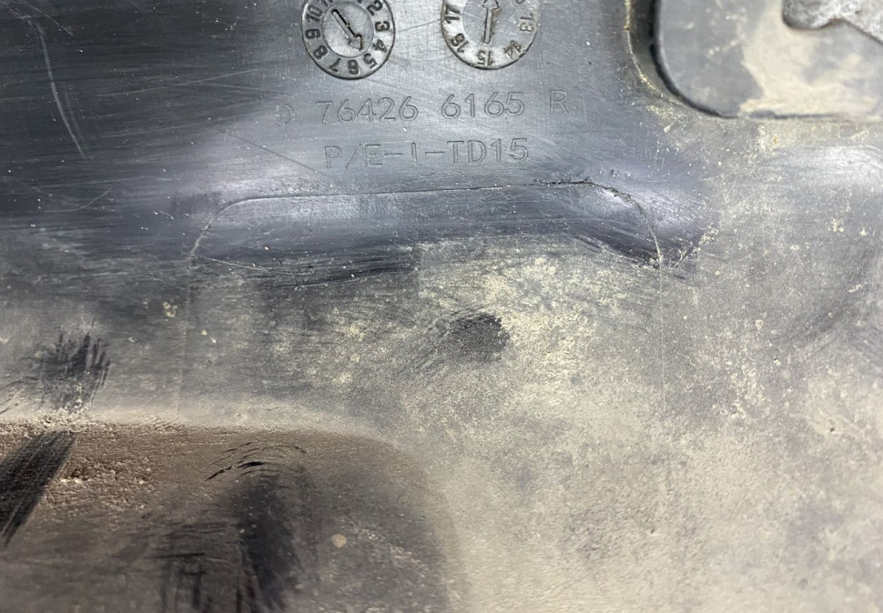 Порог правый бу Renault Sandero Stepway 2 OEM 764266165R Порог правый бу Renault Sandero Stepway 2 OEM 764266165R