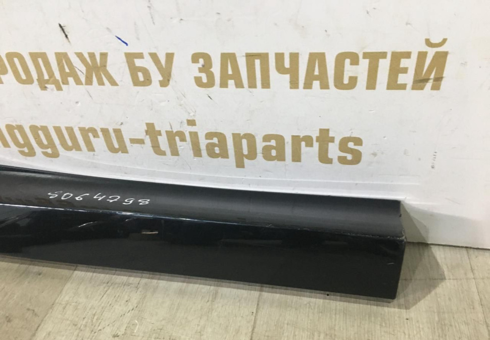 Молдинг двери задний правый BMW X3 G01 M-Pack OEM 51138064798 Молдинг двери задний правый BMW X3 G01 M-Pack OEM 51138064798