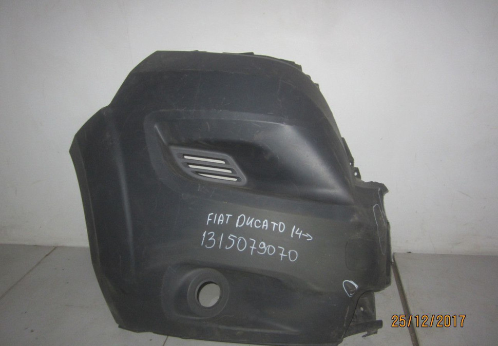 Бампер передний правая часть Fiat Ducato (14>) вмятины, трещ. oem 1315079070 (скл-3)
