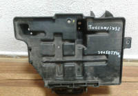 Площадка (поддон) АКБ Hyundai Tucson / ix 35 (сломано крепление) oem 371502y400