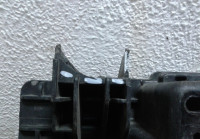 Площадка (поддон) АКБ Hyundai Tucson / ix 35 (сломано крепление) oem 371502y400