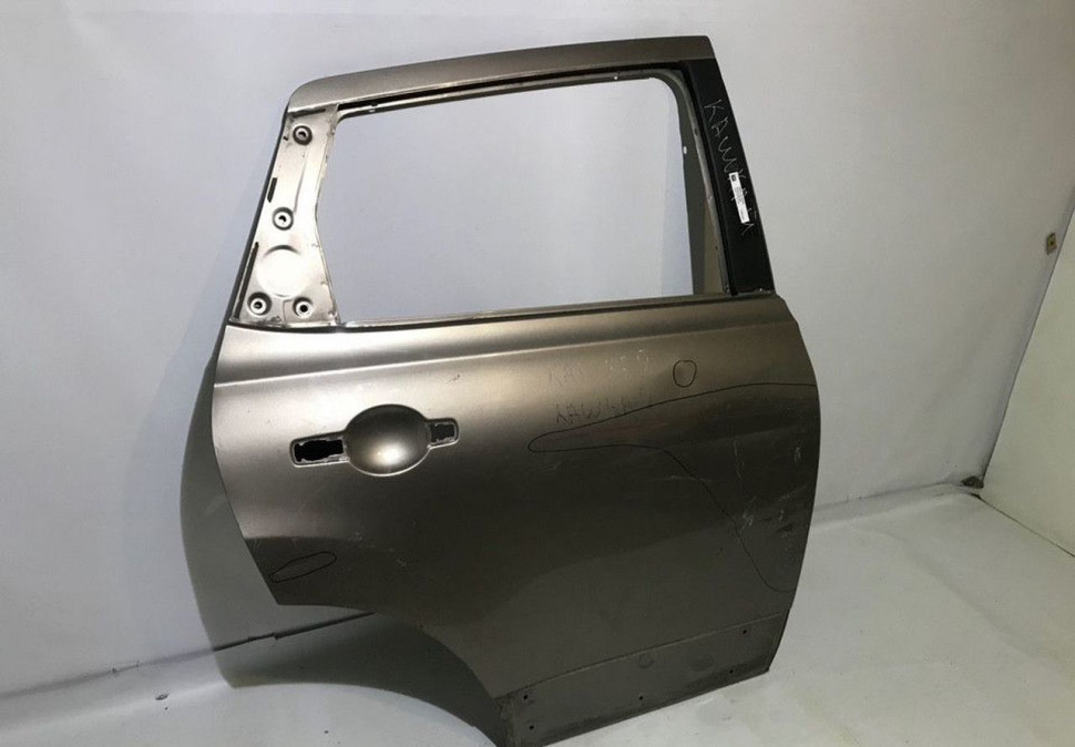 Дверь задняя правая  Nissan Qashqai J10 oem H2100JD0MC (скл-3)