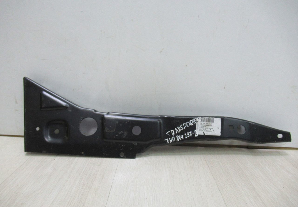 Накладка задней панели левая Volkswagen Transopter T5 oem 7h0814299c