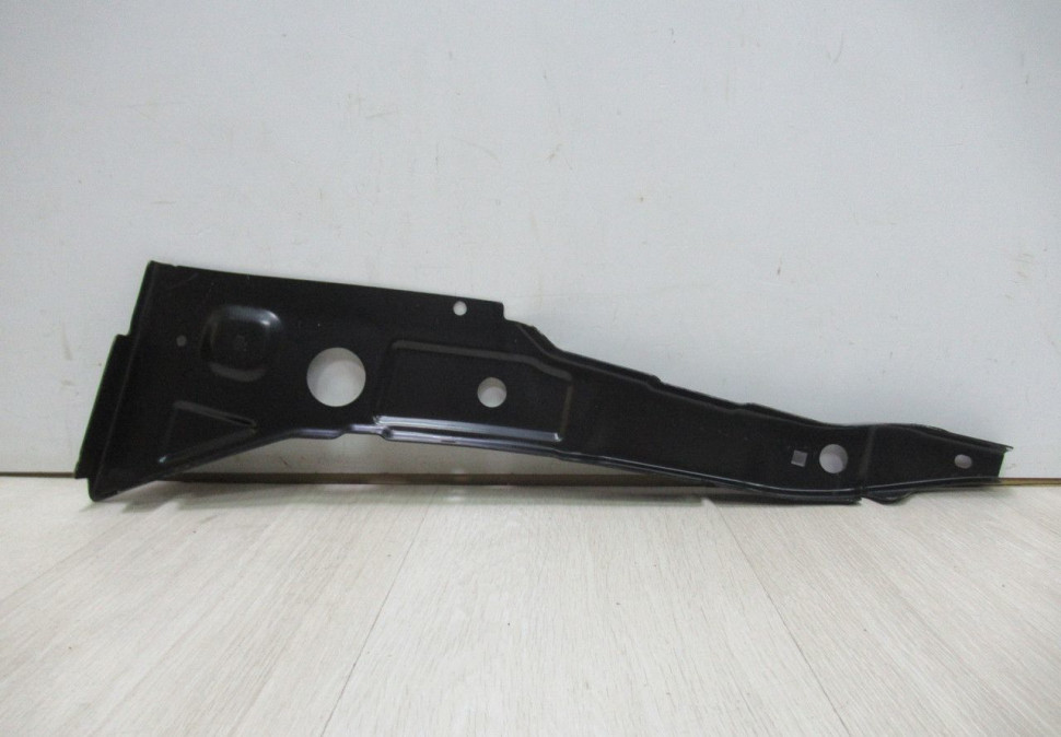 Накладка задней панели левая Volkswagen Transopter T5 oem 7h0814299c Накладка задней панели левая Volkswagen Transopter T5 oem 7h0814299c