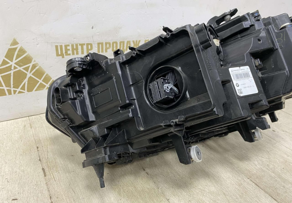 Фара лазерная правая BMW X5 G05 OEM 63119850426 948179009