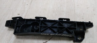 Кронштейн переднего бампера правый Hyundai IX35 10-15 oem 865142Y000