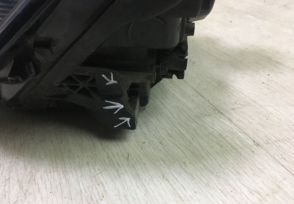 Фара левая LED Volkswagen Passat B8 oem 3G1941081H Фара левая LED Volkswagen Passat B8 oem 3G1941081H