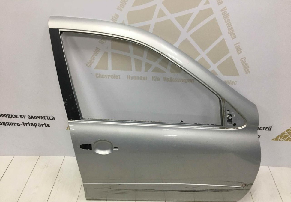 Дверь передняя правая Lada Granta / Datsun On-do 2012 oem 801002133R (скл-3)
