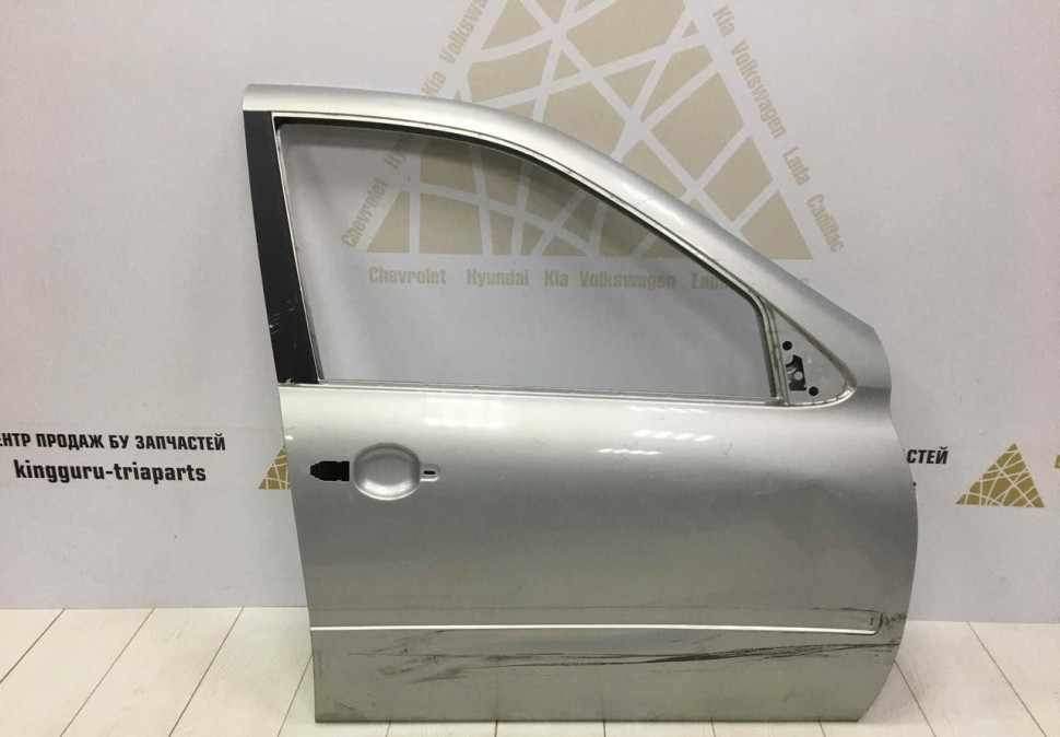 Дверь передняя правая Lada Granta / Datsun On-do 2012 oem 801002133R (скл-3)