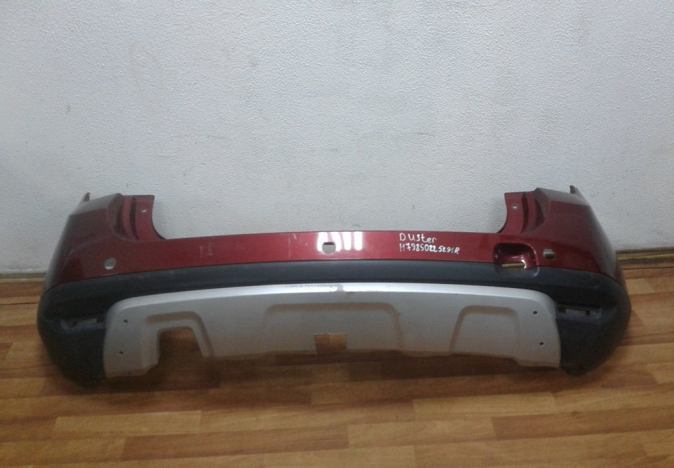 Бампер задний Renault Duster Oem 850225435R