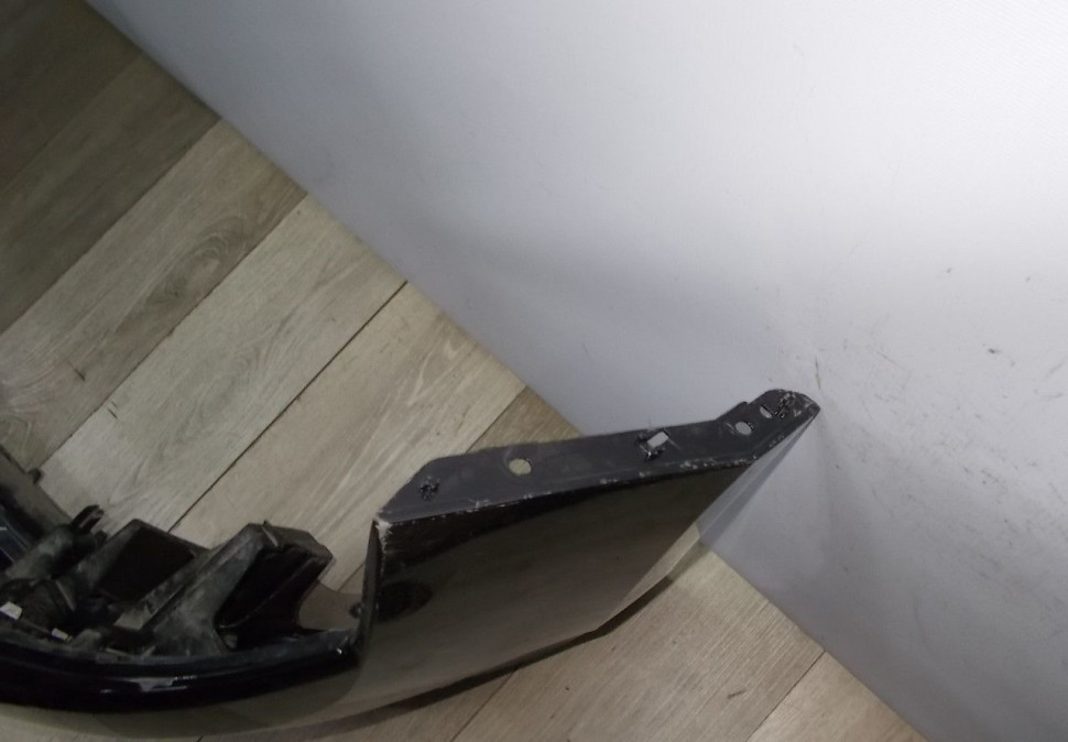 Бампер передний бу Skoda Rapid OEM 60U807221F